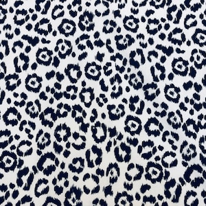 Tessuto Cotone Stampa Leopardo Bianco – Tende, Arredo, Moda – 140 cm