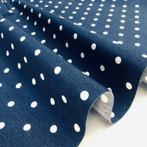 BLU NAVY Polka Dot Tessuto Bianco Macchie Pois PolyCotton Materiale Classico Chic Tessile Casa Arredamento Abito Tende - Tela larga 140 cm