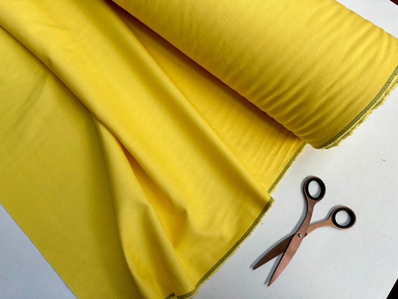 Tela Clásica de Mezcla de Lino y Algodón Ligera para Decoración del Hogar, Ropa de Cama, Ropa, Cortinas – 140 cm de Ancho Yellow
