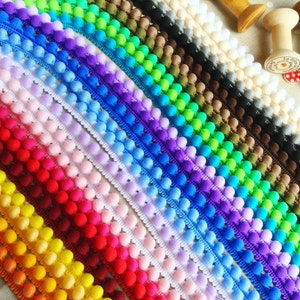 Passamaneria con Perle e Mini Pompon - Alta Qualità Pompon da 10mm (0,4") - 26 Colori Venduti al Metro