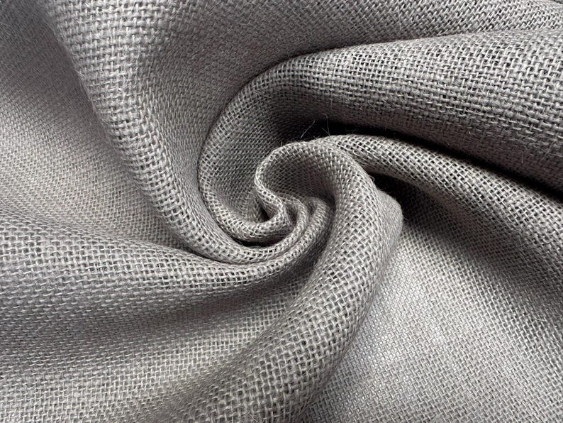 Tela de Yute Teñida - Arpillera Colorida para Bodas, Caminos de Mesa, Cortinas - 62 Pulgadas de Ancho GREY