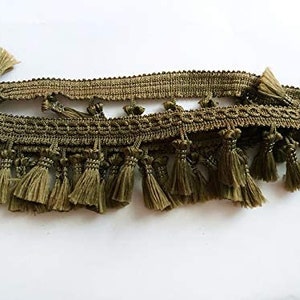 Fringe Tassel Trim Ghirlanda, Bobble Ribbon, Nastro con nappe per tende in tessuto artigianale - qualsiasi lunghezza - VERDE OLIVA