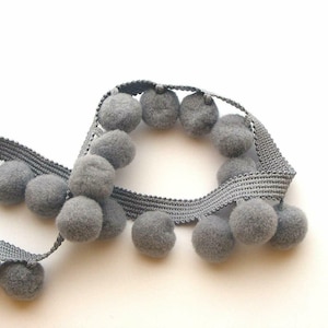 Grigio XL Taglia 2 cm Pom Pom Bobble Trim Frange Pom Pom Trimming - MIGLIORE QUALITÀ!! Scegli tra 21 colori #C (venduti al metro)