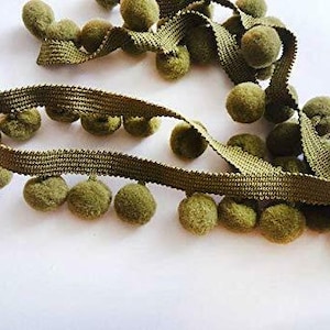 Verde Oliva XL Taglia 2 cm Pom Pom Bobble Trim Frange Pom Pom Trimming - MIGLIORE QUALITÀ!! Scegli tra 21 colori #C (venduti al metro)
