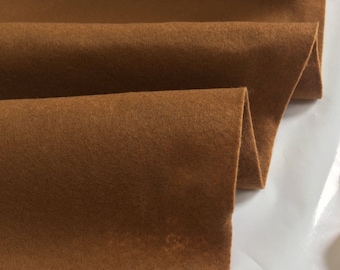 Tela de Feltro para Manualidades, Colores Sólidos de Poliéster – 102cm de Ancho – Beige Oscuro