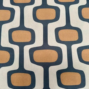 Tessuto in cotone geometrico retrò anni '70 – Decorazione vintage – Materiale per tappezzeria – Terracotta & Crema – 280cm di larghezza