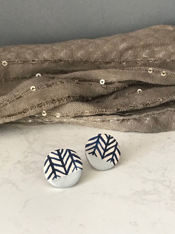 Herringbone blue and silver clay stud earrings, Handpainted clay studs, Minimalist earrings