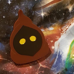Hooded Jawa acrylic brooch