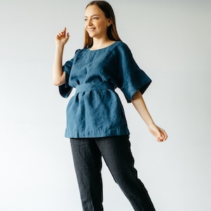 LINEN BLOUSE with belt and half sleeve in blue color, linen casual blouse, long blouse with V-neck on back city style, summer linen blouse