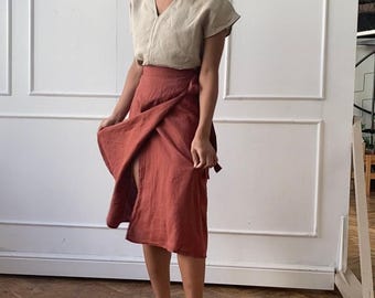 Linen wrap skirt with side tie. A-line skirt