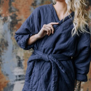 Gesteppte Leinen-Winterjacke: Warmer Damenmantel mit Gürtel Bild 6