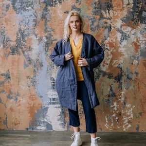Gesteppte Leinen-Winterjacke: Warmer Damenmantel mit Gürtel Bild 4
