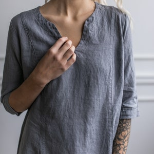 Linen Dress with Pockets: Gray Split Neck 3/4 Sleeve Shift Dress image 8