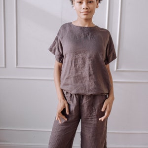 Linen Set womens clothing, cropped pants, linen T-shirt with short sleeves, below-the knee pants image 2