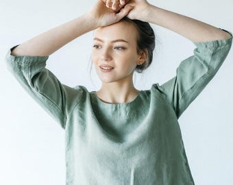 Green Linen Top: Boat Neck, 3/4 Sleeves, Loose Fit