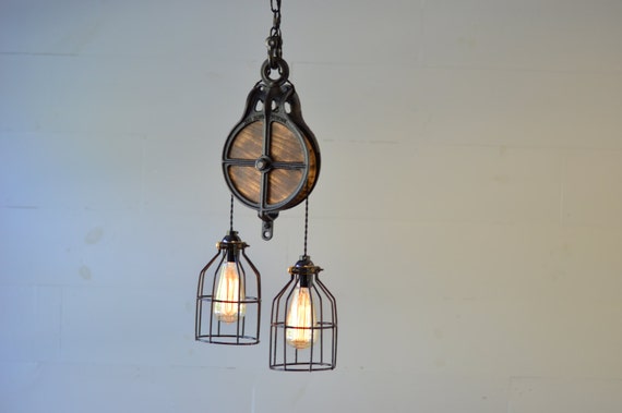 Pulley light fixture