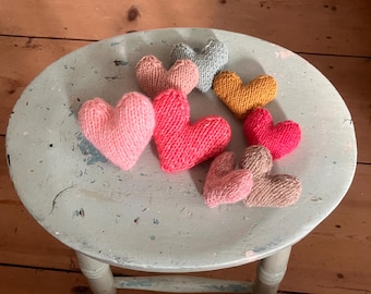 Knitted Heart pdf pattern in English and Dutch