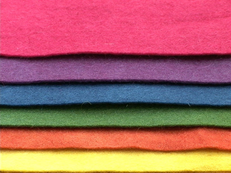 Wool Felt. 100 organic wool felt. Natural plant dyed. 20x15cm Etsy