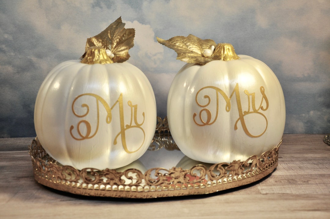 Mr & Mrs Pumpkin Set Mr and Mrs Pumpkin Set 7 Foam Pumpkin Embellished