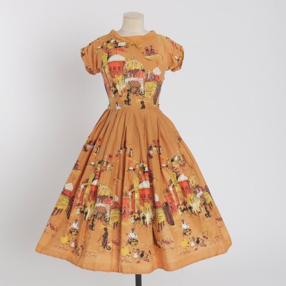 Vintage 1950s original novelty print cotton dress… - image 1