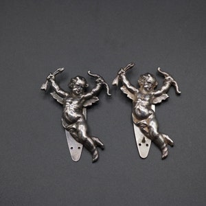 Vintage 1930s 1940s hand cast sterling silver Keim London cupid or cherub novelty dress clip pair 34.15g image 2