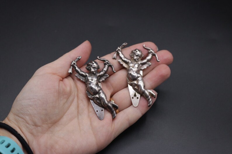 Vintage 1930s 1940s hand cast sterling silver Keim London cupid or cherub novelty dress clip pair 34.15g image 5