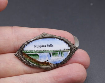 Vintage antique 1930s Niagara Falls hand painted enamel brooch made in Czechoslovakia