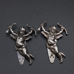 Vintage 1930s 1940s hand cast sterling silver Keim London cupid or cherub novelty dress clip pair 34.15g image 10