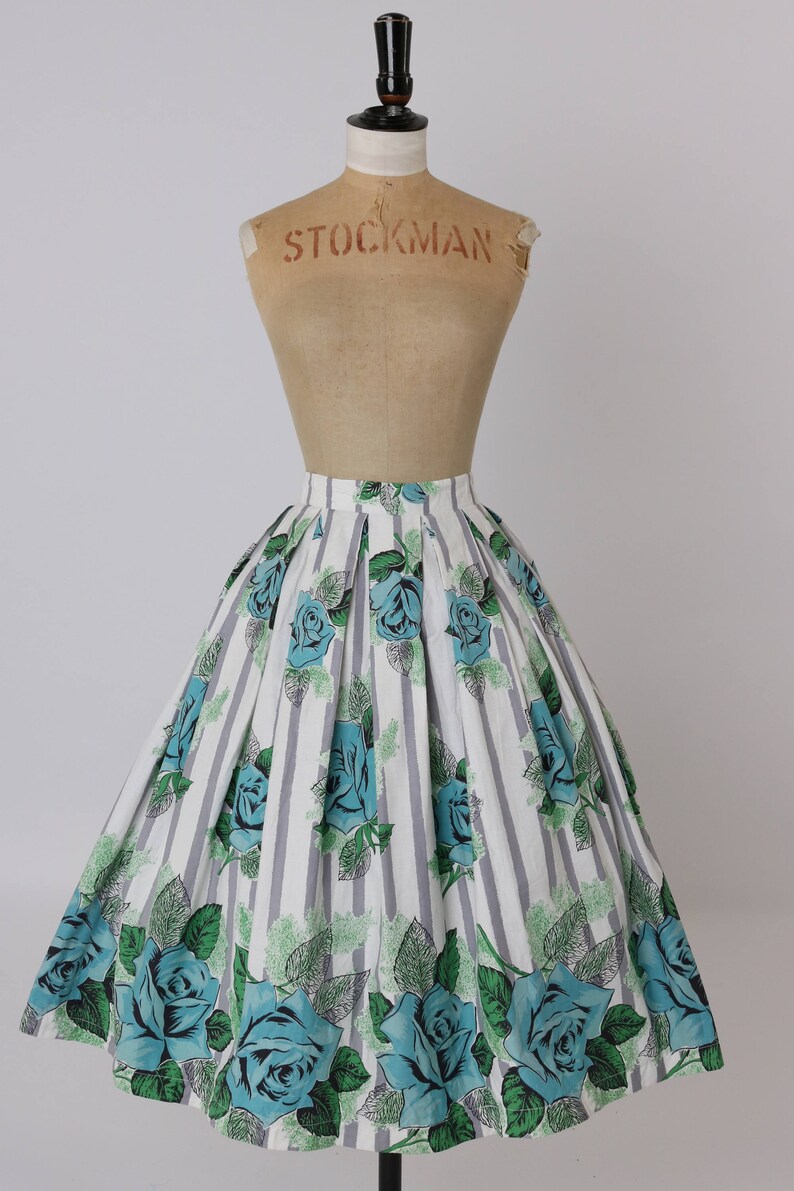 Vintage original 1950s 50s novelty rose border print skirt by Etsy