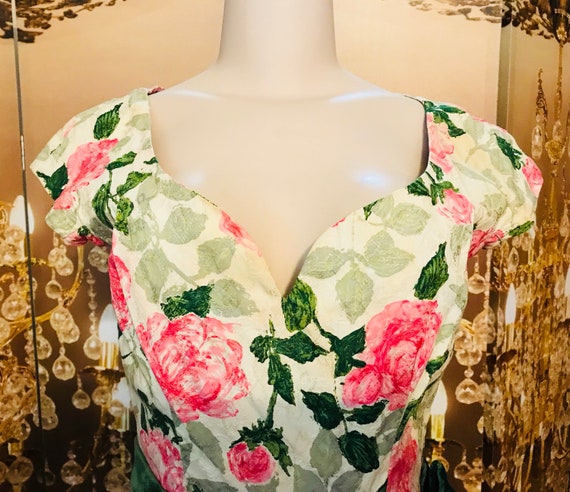Gorgeous true vintage floral dress - image 8