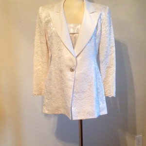 Elissa Lace Dress Up Blazer