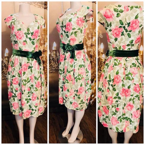 Gorgeous true vintage floral dress - image 10