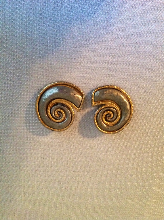 Vintage Gold tone and Pewter Earrings - image 4