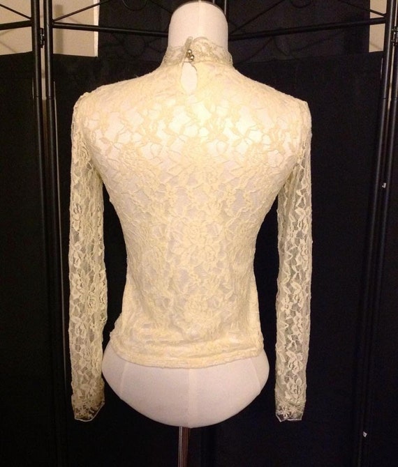 Beautiful lace top/ blouse - image 3