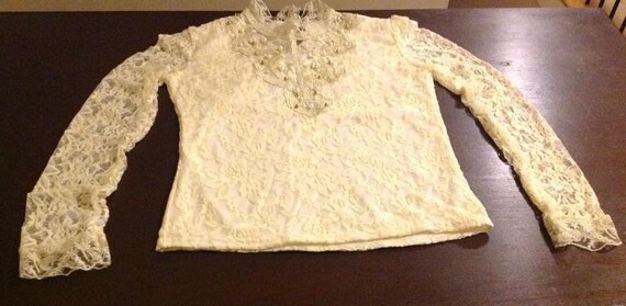 Beautiful lace top/ blouse - image 5