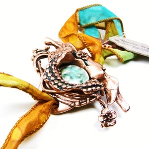 Bracelet cuivre et visage cabochon céramique turquoise sur ruban de soie image 1