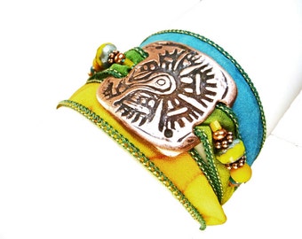 Copper bracelet engraved on silk ribbon yellow blue green Indian Mayan motif magnetic closure