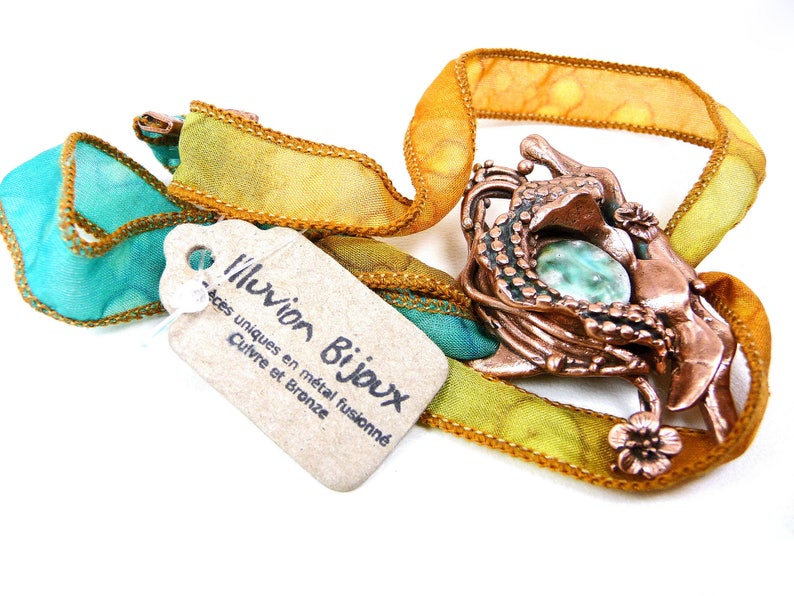 Bracelet cuivre et visage cabochon céramique turquoise sur ruban de soie image 2