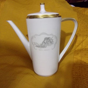 1- Vintage Hutschenreuter Selb bavaria Germany [Noblesse 2] Lidded COFFEE POT