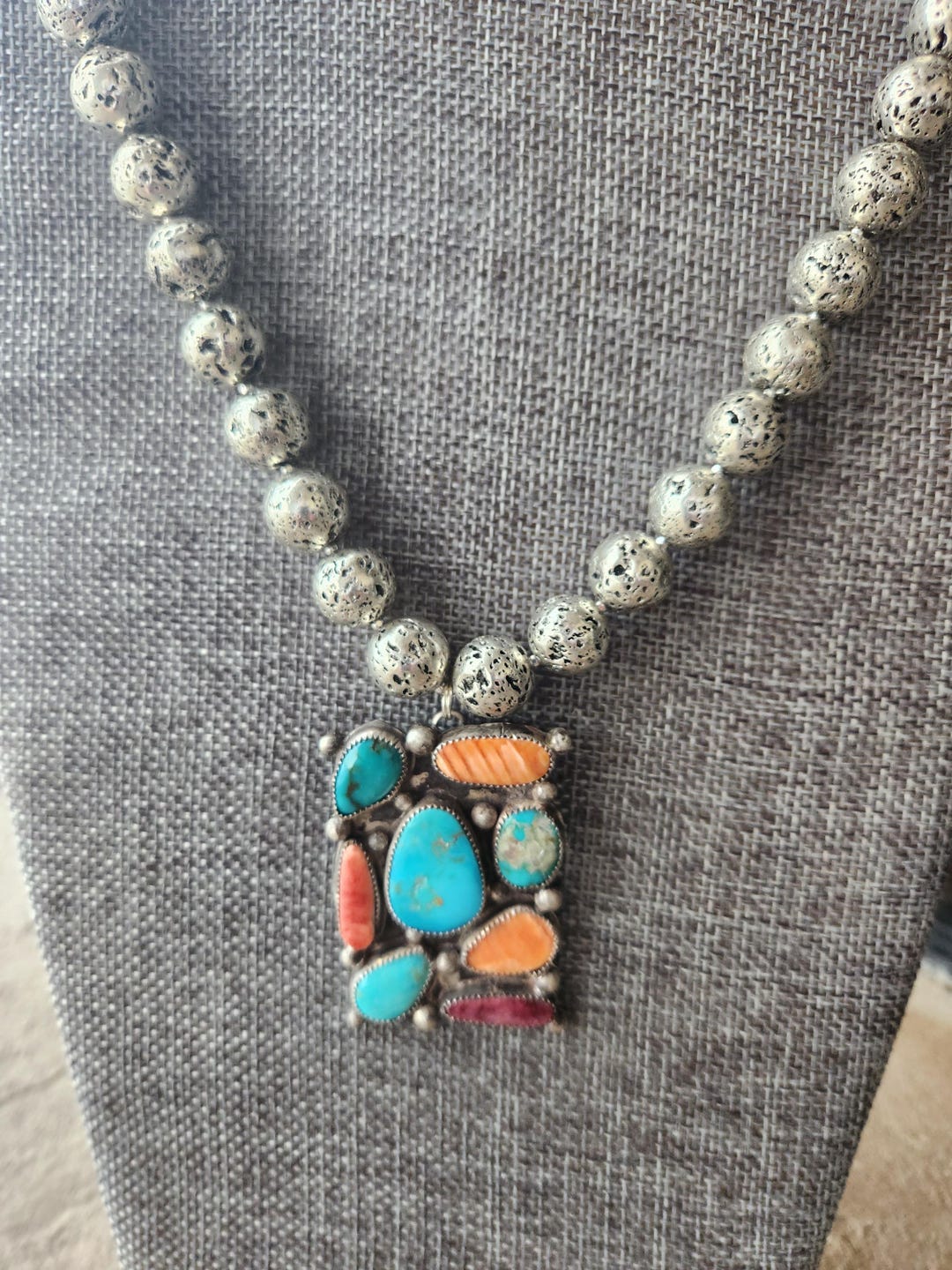Old Pawn Santo Domingo Kingman Turquoise and Spiny Oyster Necklace From The Calamity Pass Collection
