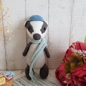 Crochet/amigurumi Badger PATTERN ONLY, Cinnamon the Badger