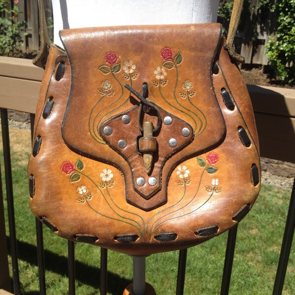 Brown Leather 70's Tooled Purse // Satchel // Handbag // Floral // Daisy // Wooden // 60's // boho // Hippie // VINTAGE