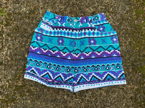 90's Tribal Shorts / 29 in / 6 High Waist / Denim / | Etsy