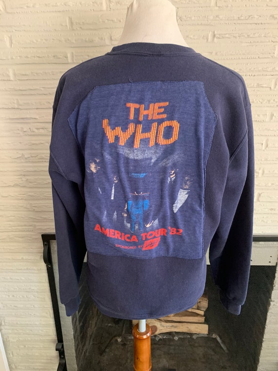 80's Who Sweatshirt / Distressed T-shirt / Medium… - image 6