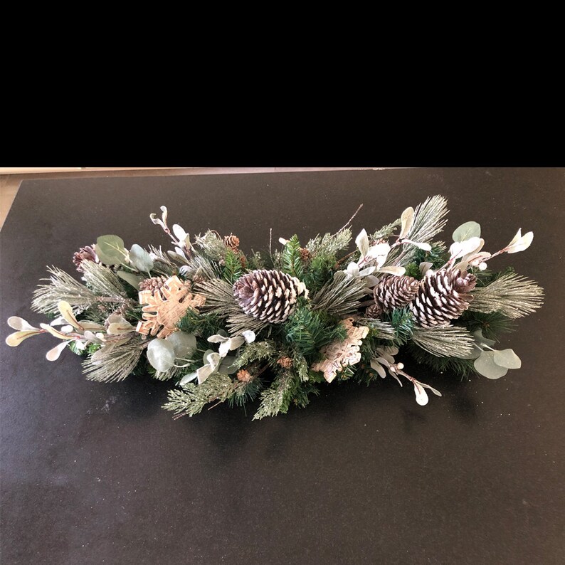 Cedar Christmas Centerpiece Mistletoe Swag Pine Cone Etsy