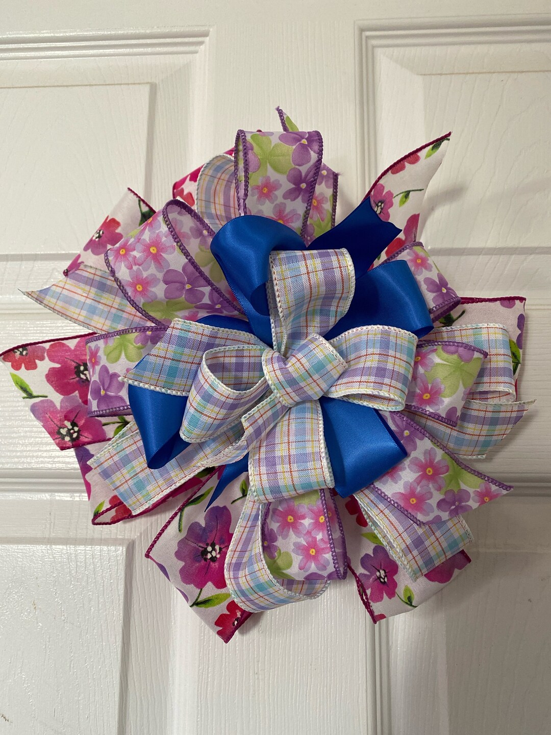 Pollens and Flower Printed Bow