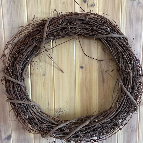 Grapevine wreath, 18" Natural vines wreath, Country, Rustic Twig Wreath,  frontdoor grapevine wreath, Wreath form for DIY