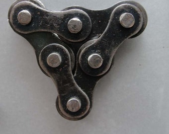 Bicycle Chain Magnet: Triangle