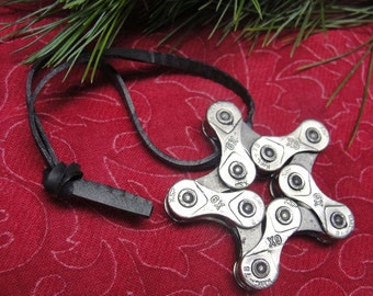 Bicycle Chain Ornament: 5-Point Star