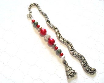 Christmas Tree Charm Bookmark, Holiday Beaded Bookmarker,  Wavy Metal Book Hook with Green and Red Beads, Winter Themed Book Jewelry